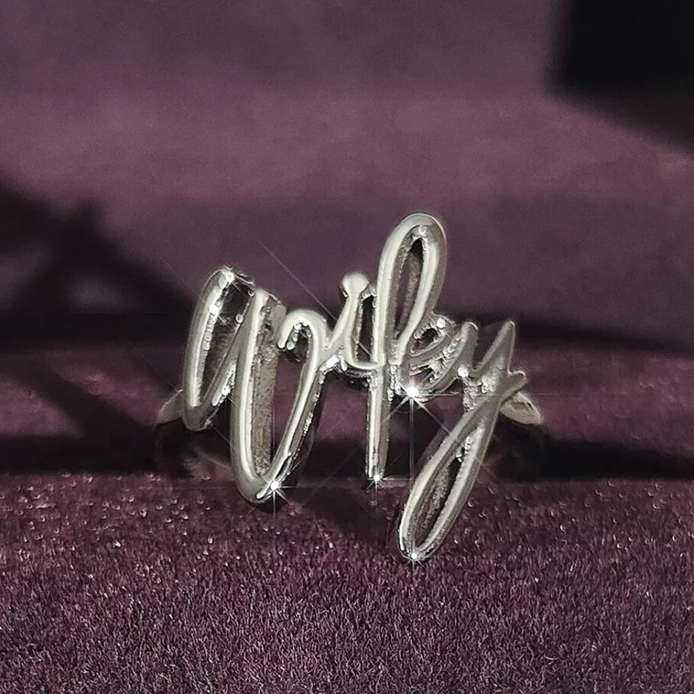 Trendy Wifey Ring - Picture 1 of 3